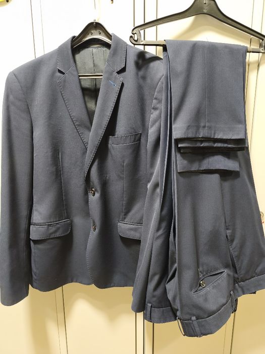 Garnitur męski 48 M granatowy 2 spodnie + koszule i wysyłka gratis