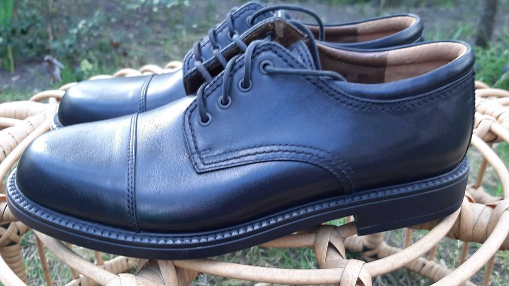 Buty wizytowe męskie czarne Dockers  roz 41