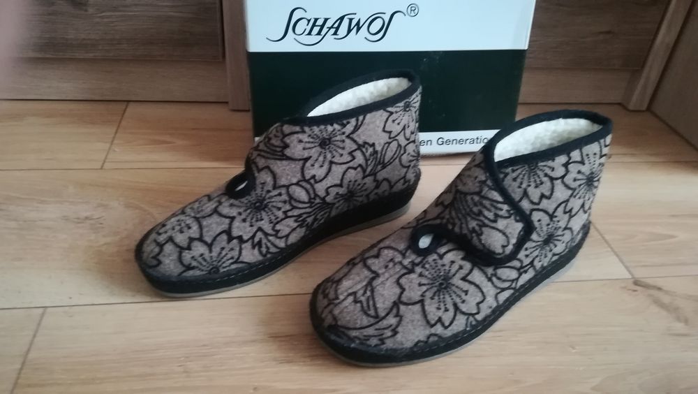 Kapcie damskie Schawos