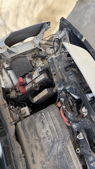 Продам Nissan Leaf 2022 год после ДТП.