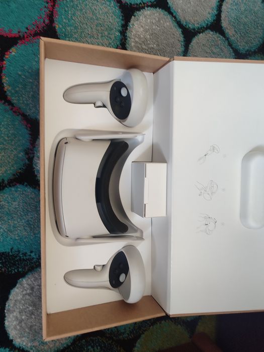 Продам oculus quest 2