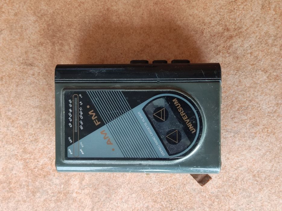 Walkman Uniwersum CPR 1096 uszkodzony dawca części