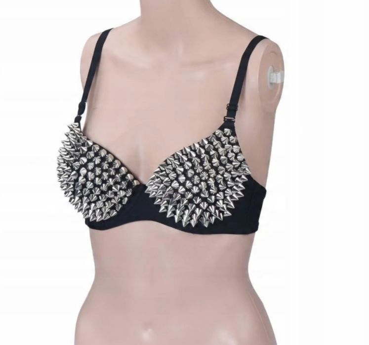 Czarny biustonosz z ćwiekami ,kolcami ,34/75. Bralet z kolcami, biustonosz w stylu gotyckim ,festiwalowy
