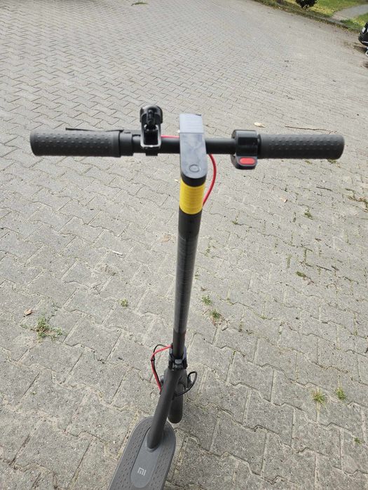 Hulajnoga elektryczna Xiaomi Mi Pro 2 jak nowa mały przebieg
