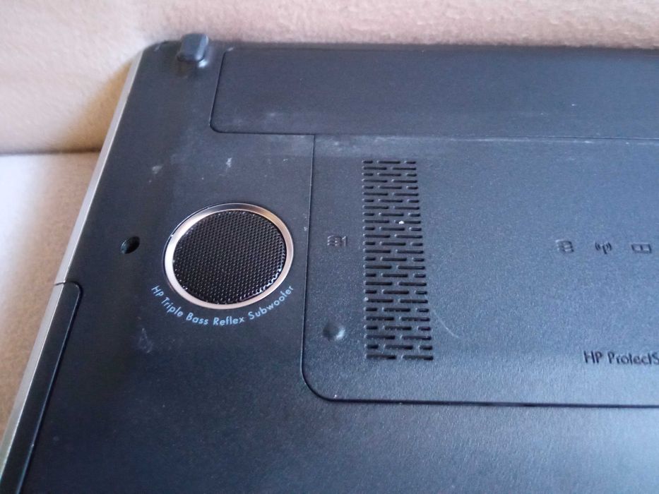 Laptop HP Pavilion dv7-3010ew VJ231EA, sprawny.