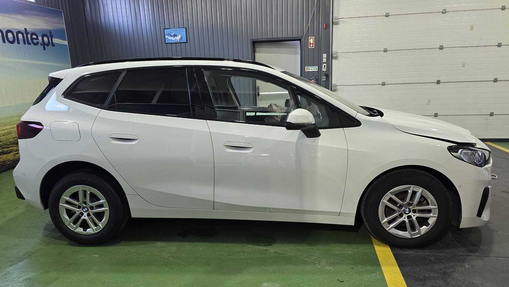 BMW 218d Active Tourer Auto  -  Salvado