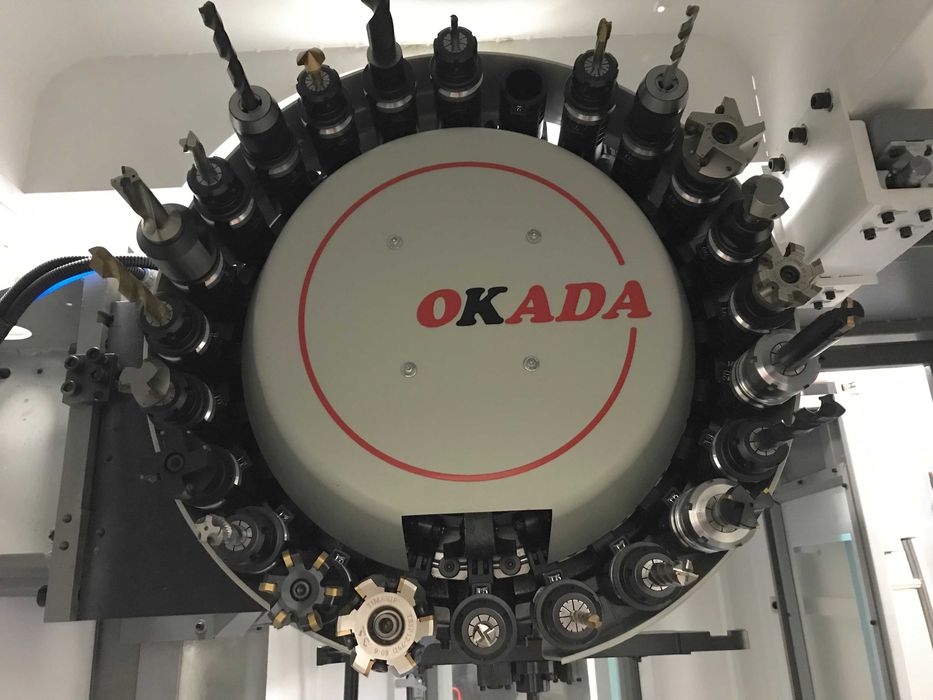 Centrum obróbcze CNC 1000 x 550 z chłodzeniem przez wrzeciono - 30 Bar