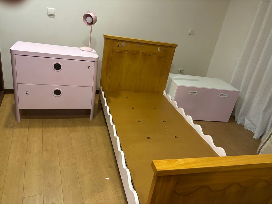 Quarto cama solteira menina