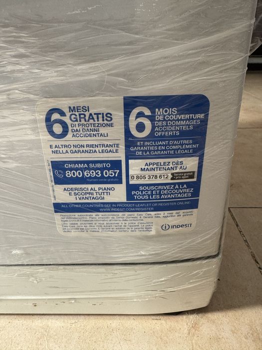 Maquina lavar loiça Indesit ( compacta)