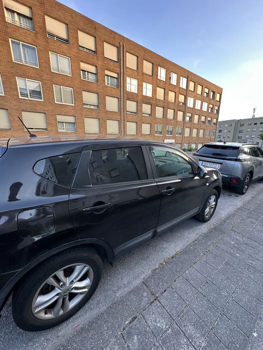 Nissan Qashqai - Carro