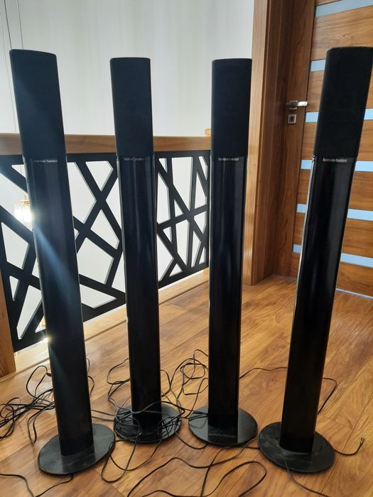 Dwa głośniki Harman/Kardon uszkodzone