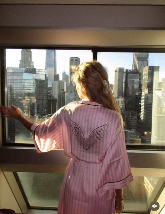 Халатик Victorias secret Fashion Show 2025