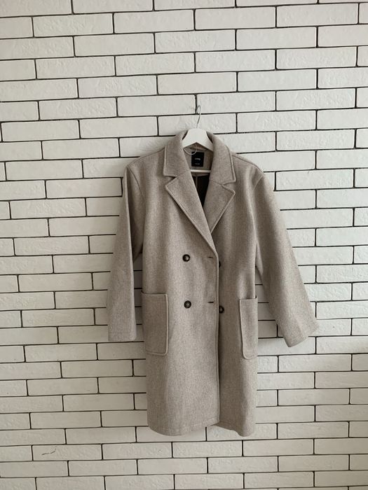 Стильне бежеве пальто Sinsay (оверсайз) — Нове