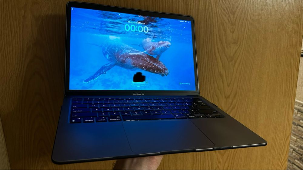 Apple macbook air 2020 m1 8CPU 8gpu 512gb