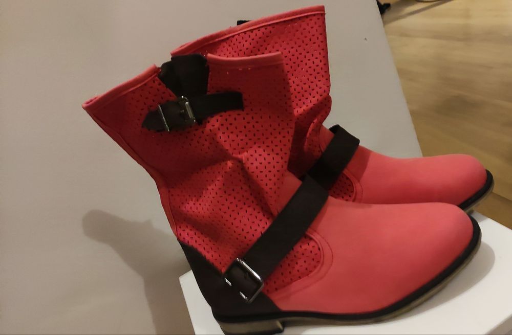 Nowe damskie buty botki ażurowe roz 40