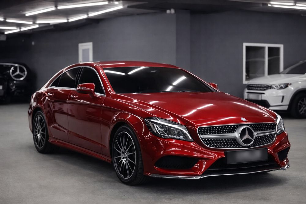 Продаю свій доглянутий Mercedes-Benz

Пропоную до продажу власний автомобіль Mercedes-Benz, 2015 року випуску. Авто в ідеальному технічному та візуальному стані, повністю обслужене, вкладень не потребує.

Основні характеристики:
Марка / модель: Mercedes-Benz
Рік випуску: 2015
Пробіг: 96 000 км
Двигун: бензин, 3.0
Коробка передач: автомат
Привід: повний
Колір: червоний
Авто офіційне, розмитнене, на українській реєстрації.

Комплектація та переваги:
– шкіряний салон
– клімат-контроль
– підігрів сидінь
– мультимедійна система, Bluetooth
– датчики паркування / камера заднього виду
– легкосплавні диски
– два комплекти ключів
– сервісна історія

Автомобіль не битий, не фарбований, салон чистий та доглянутий. Зберігався в гаражі.