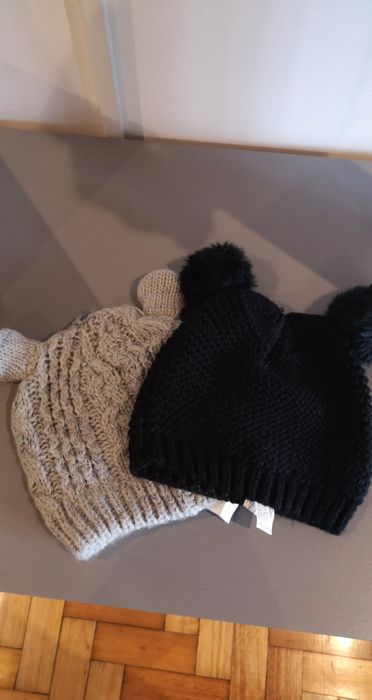 2 gorros com orelhinhas