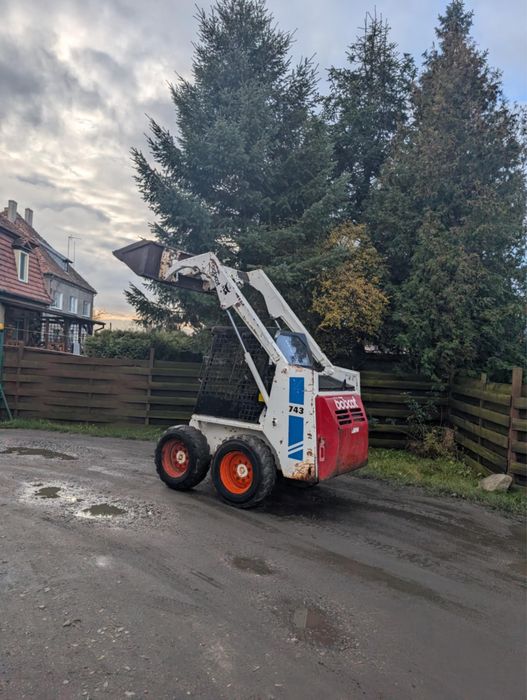 Miniładowarka Bobcat 743