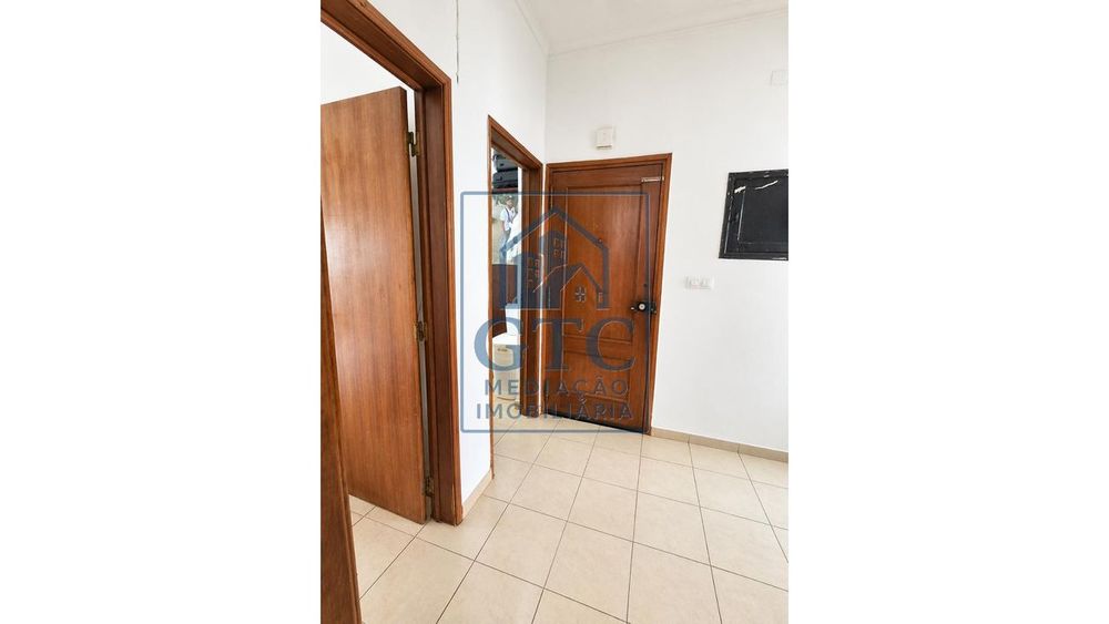 Apartamento T2 Baixa da Banheira