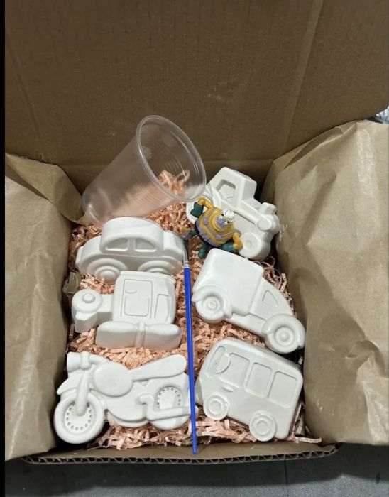 Гіпсові фігурки для хлопчика, машинки