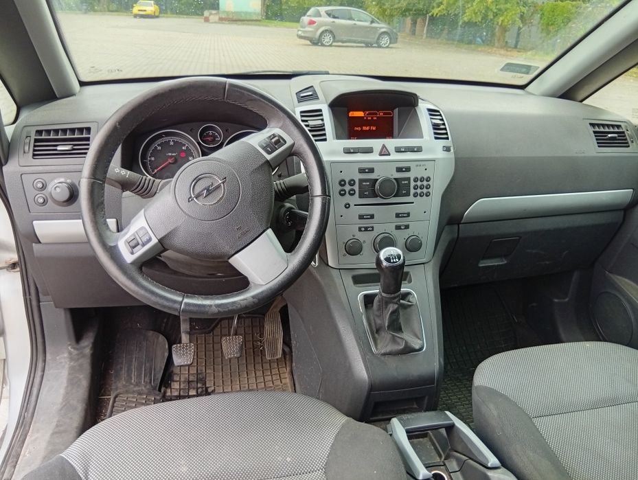 RATY Opel Zafira B, 2009, 1,7 CDTI, hak, klima, 7 miejsc, 2 kluczyki