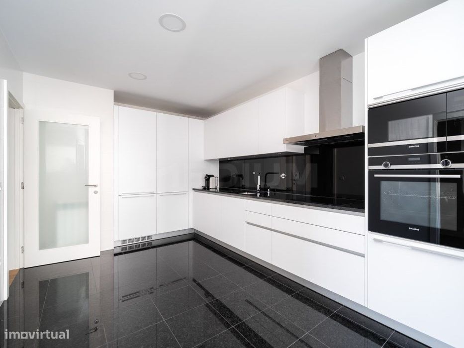 Apartamento T4 - Vista Cidade