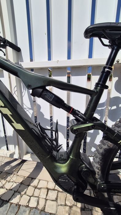 Bicicleta elétrica BH  de btt