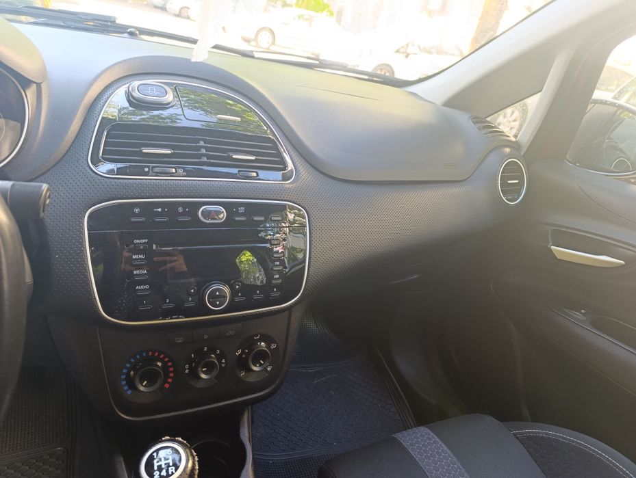 Fiat Punto 2010 1.3 MultiJet -Turbo Diesel – Económico e Fiável