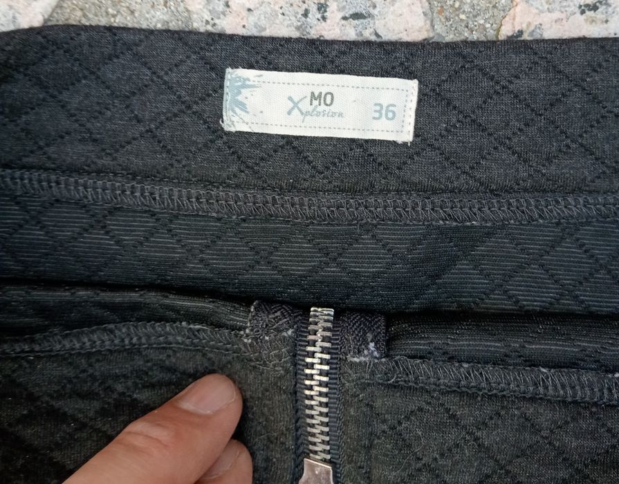 Saia preta tamanho 36