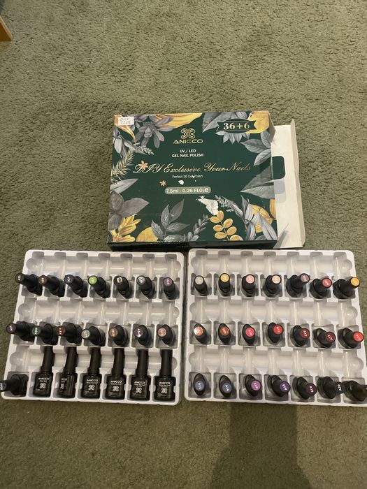 Anicco Zestaw lakierów hydrydowych baz topów 36+6 szt 2209