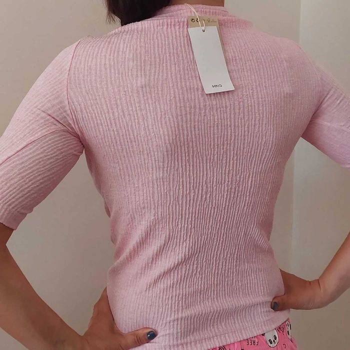 Blusa MANGO nova meia manga