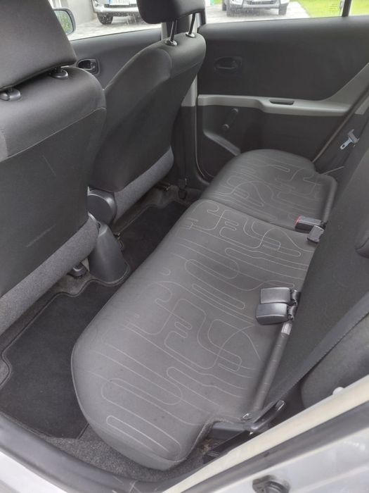 Toyota Yaris 2009, 1,3 benzyna , 100KM, 6-cio biegowa