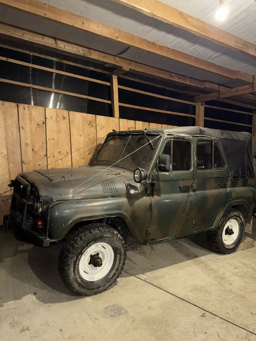 Продам УАЗ469 тент