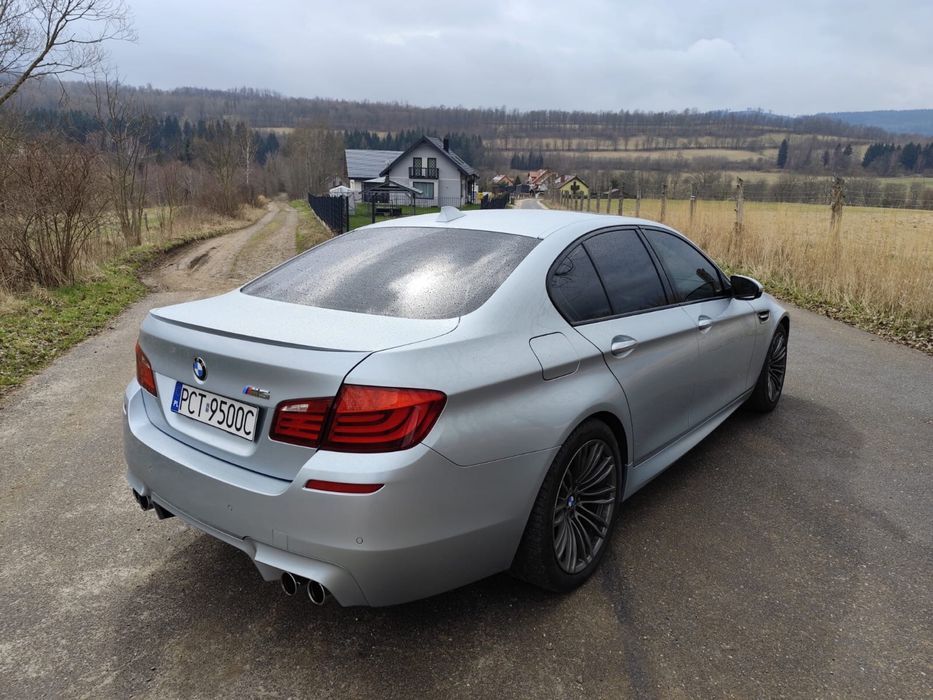 Bmw m5 f10 silverstone ii indywidual niski przebieg europa