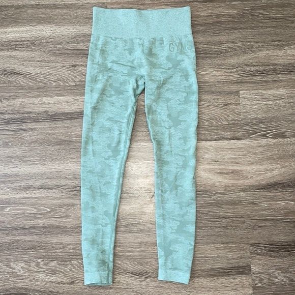 Gymshark sage green S