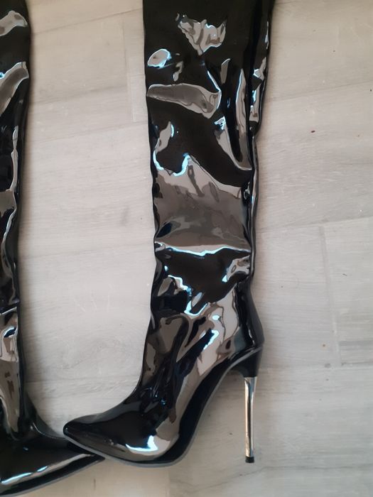 Сексі лакові ботфорти стріпи