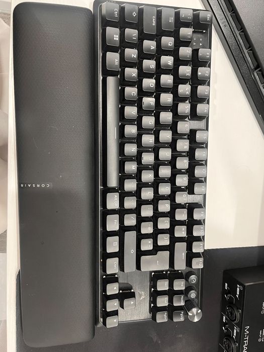 Teclado corsair tk70 pro tkl