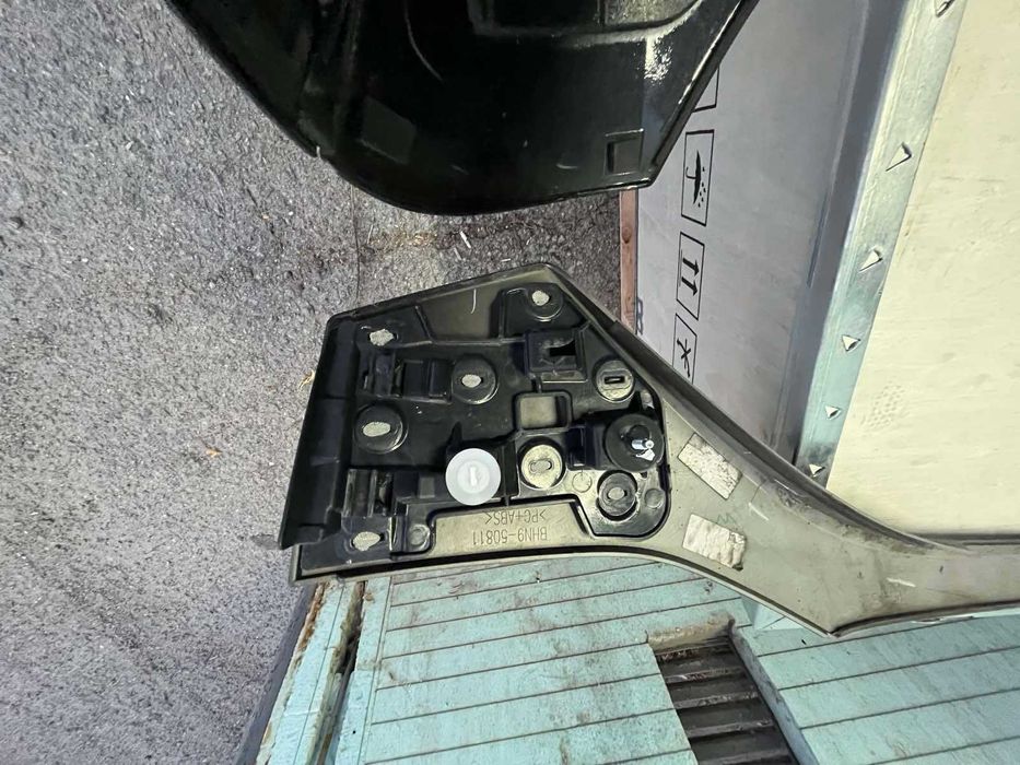 продам багажник з пошкодженнями на мазда 3