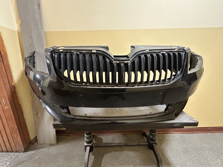 Zderzak przedni Skoda Octavia 3 III kombi