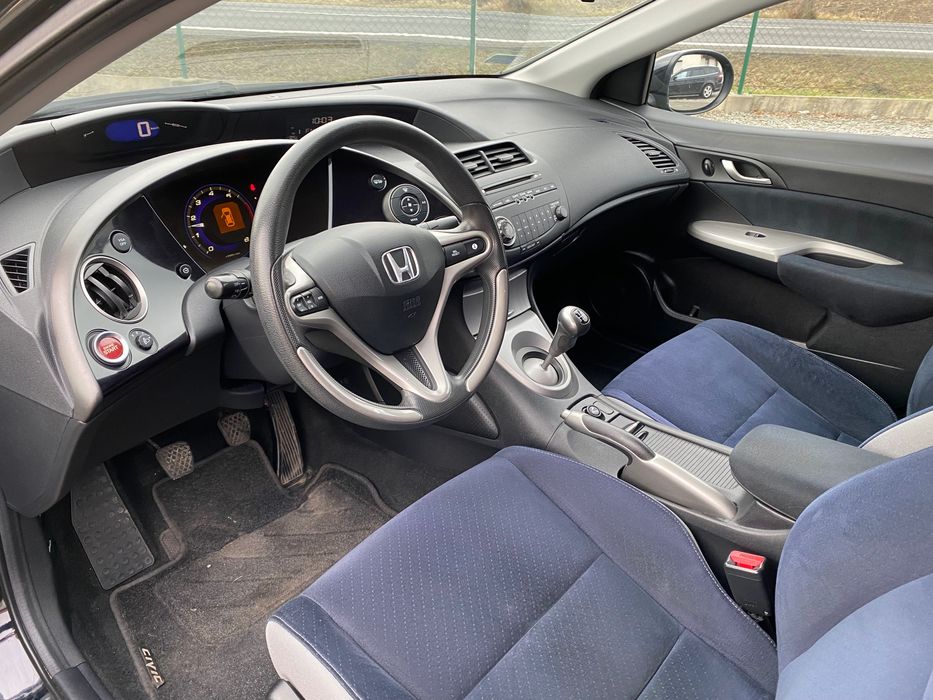 Honda Civic UFO benzyna niski przebieg zadbany