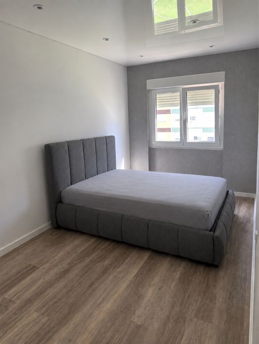 Arrendo Quarto p/CASAL ou Solteiro