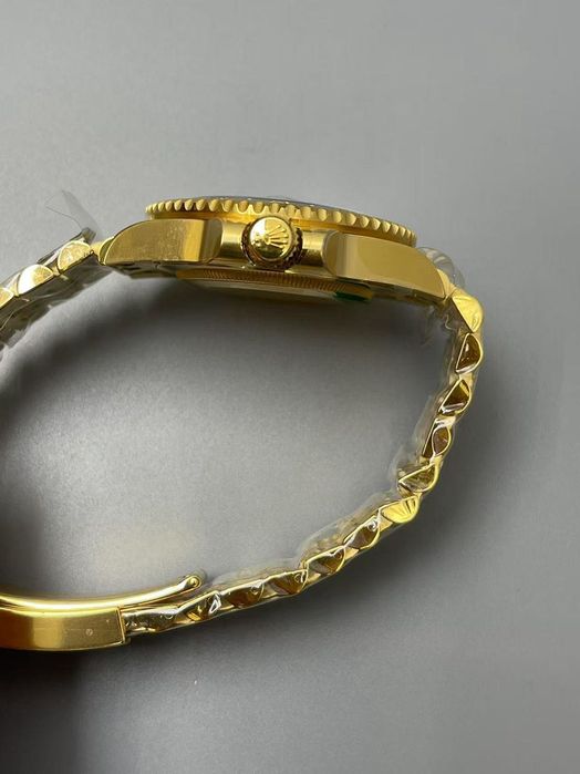 Rolex gmt-master II YELLOW GOLD JUBILEE REF.M126718GRNR-0001