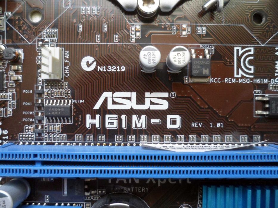Материнська плата   Socket 1155   Asus H61M-D