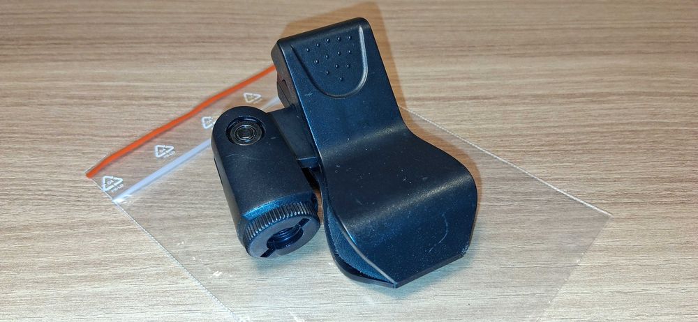 Klips Montażowy z Uchwytem Obrotowym - Do Mikrofonu / Kamery