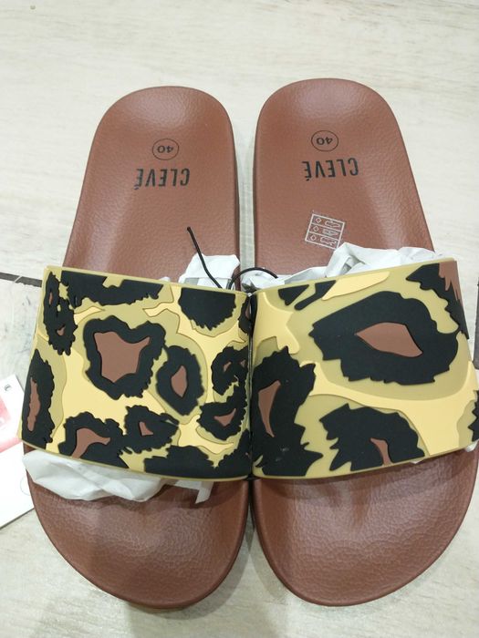 Klapki damskie panterka rozmiar 40