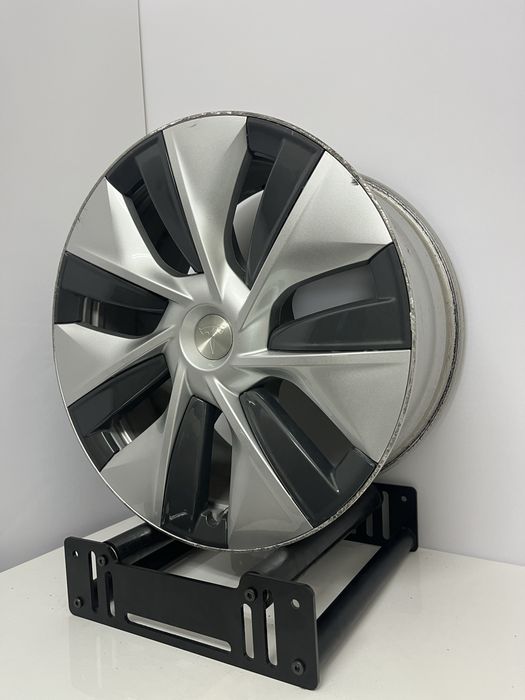 Jante 19” 5x114.3 Original Tesla Model Y