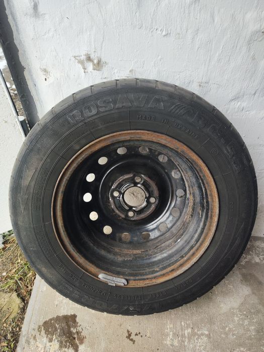 Продам резина 175/70/13 всесезон