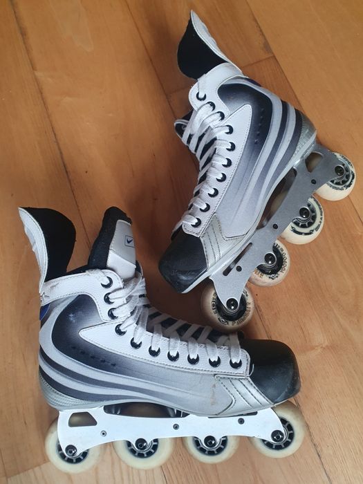 Bauer Vapor Sniper VR 9R 44.5 Rolki Hokejowe