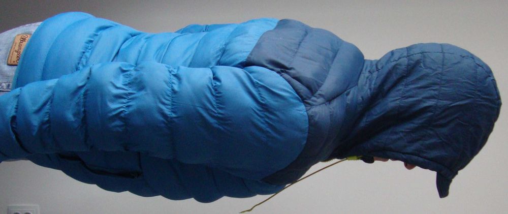 Куртка утеплена Mountain Warehouse.