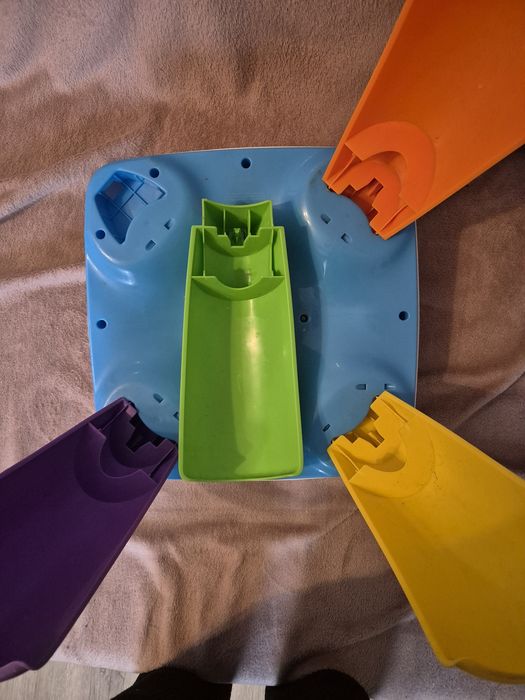 Stolik edukacyjny fisher price
